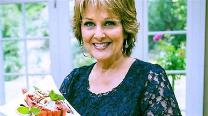 Cristina Ferrare Husband, Married, Divorce, Children, Net Worth, Fired, Illness