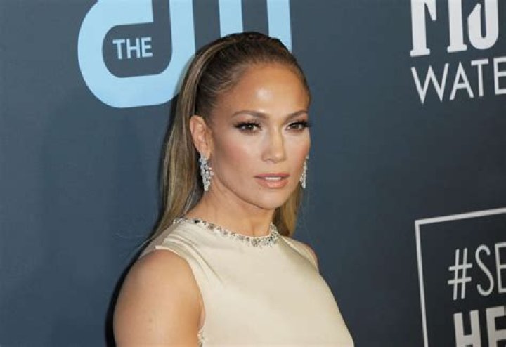 How Much Water Does Jennifer Lopez Drink Daily?